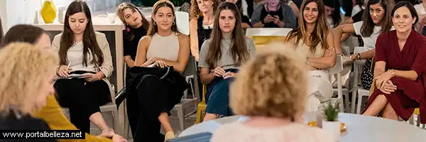 La mujer en la sociedad española